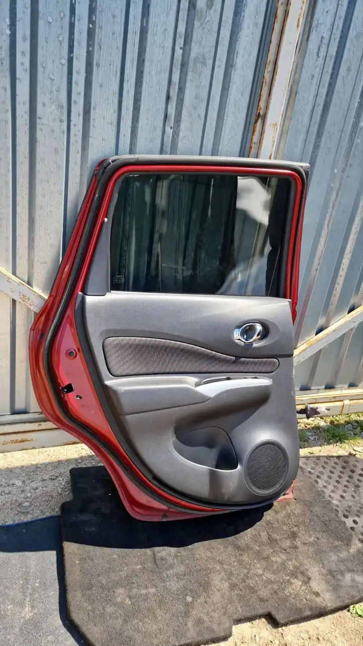Nissan Note (E12) (2014 - 2018) Задняя дверь — фото 3