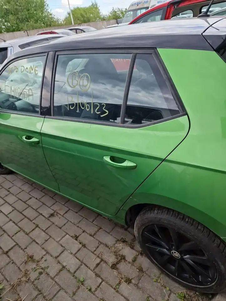 Skoda Fabia Mk3 (NJ) (2015 - 2021) Задняя дверь — фото 2