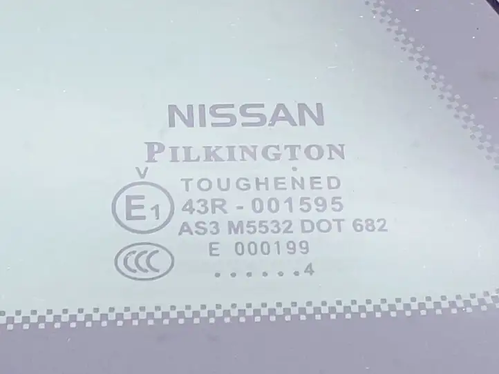 Nissan Qashqai (2013 - 2017) 833134EA0A Заднее боковое стекло — фото 2