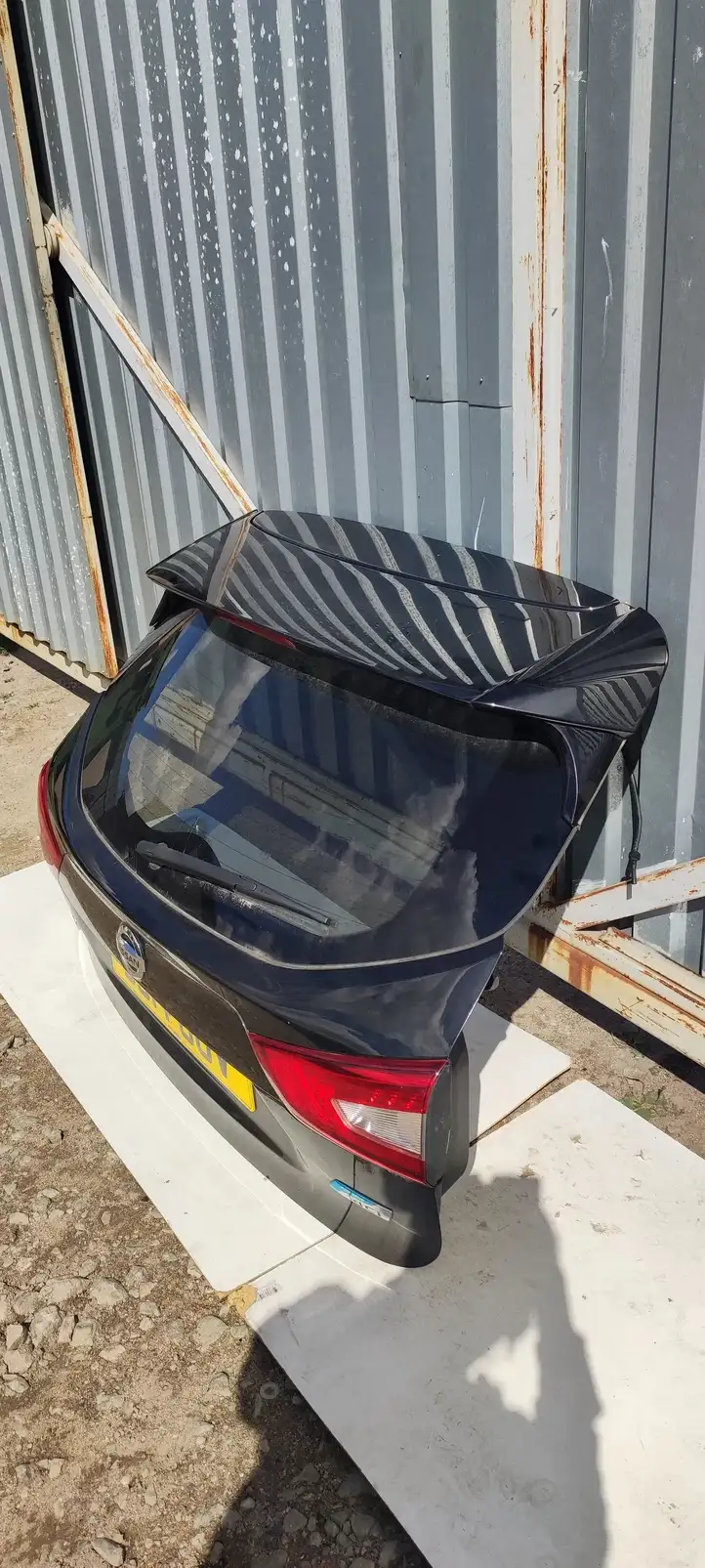 Nissan Qashqai (2013 - 2017) Крышка багажника — фото 6
