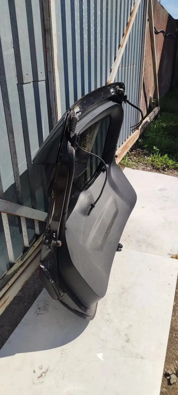 Nissan Qashqai (2013 - 2017) Крышка багажника — фото 8