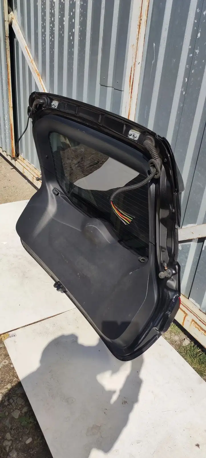 Nissan Qashqai (2013 - 2017) Крышка багажника — фото 9