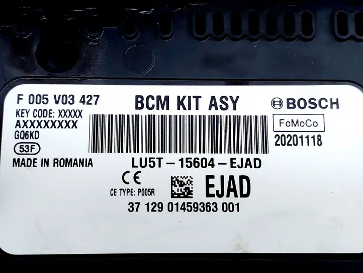 Ford Fiesta (2017 - ) LU5T15604EJAD Блок монтирования реле — фото 2