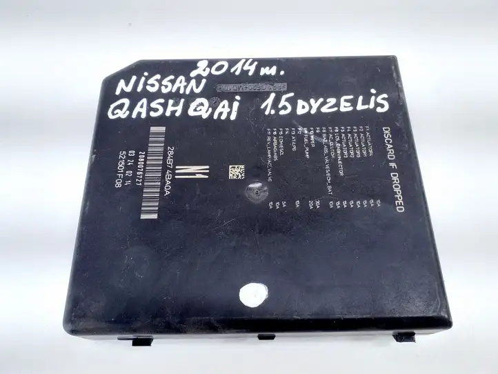 Nissan Qashqai (2013 - 2017) 284B74BA0A Блок монтирования реле — фото 2