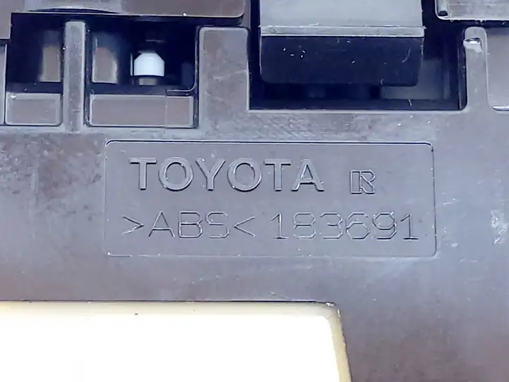 Toyota Auris E180 (2012 - 2018) 183691 Включатель зеркал — фото 4