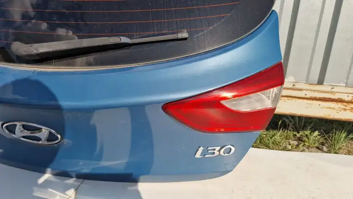 Hyundai i30 (2012 - 2015) Крышка багажника — фото 3