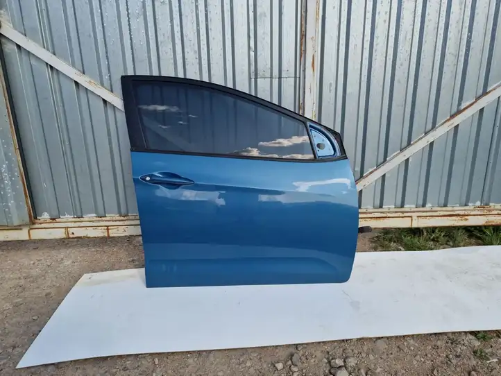 Hyundai i30 (2012 - 2015) Дверь — фото 1