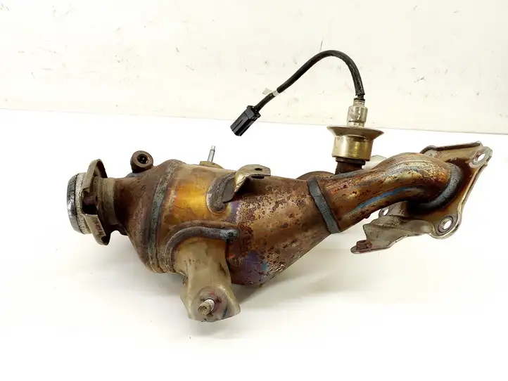 Toyota Yaris XP210 (2020 - ) Катализатор / DPF / FAP — фото 3