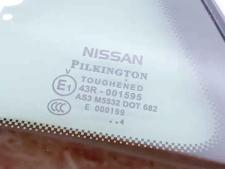 Nissan Qashqai (2013 - 2017) 833134EA0A Заднее боковое стекло — фото 2