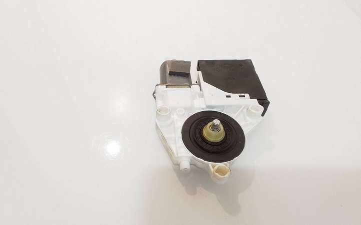 Audi A3/S3 8L (2000 - 2003)  E840391200 Механизм подъема окон задней двери