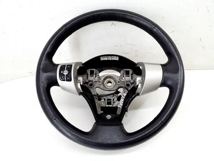 Toyota Yaris (2005 - 2009) Руль — фото 1
