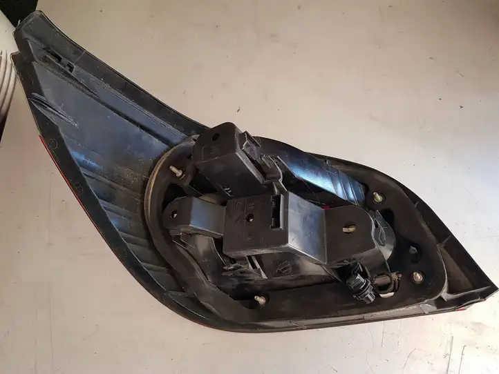 BMW 5 E60 E61 (2004 - 2010) 6910768 Задний фонарь в кузове — фото 3