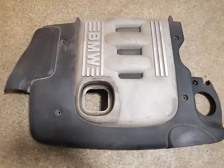 BMW 3 E46 (1998 - 2005) 11147787330 Крышка двигателя декоративная — фото 1