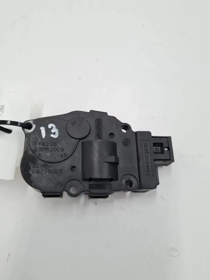 Audi A5 8T 8F (2007 - 2011) 412650750 Двигатель задвижки потока воздуха — фото 1