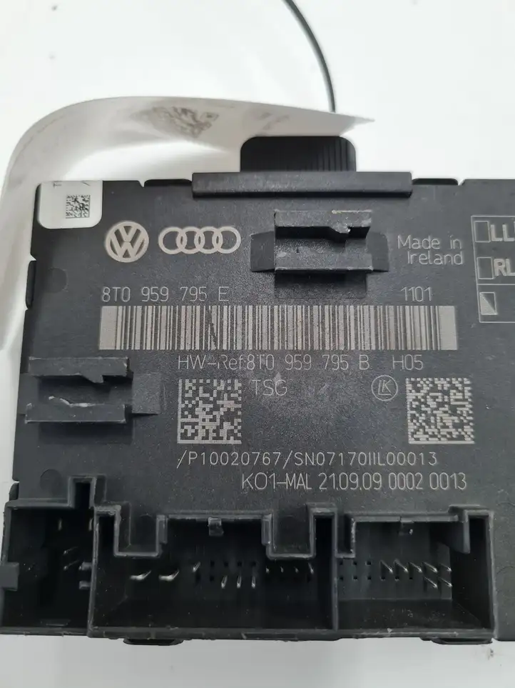 Audi A5 8T 8F (2007 - 2011) 8T0959795E Блок управления дверью — фото 3