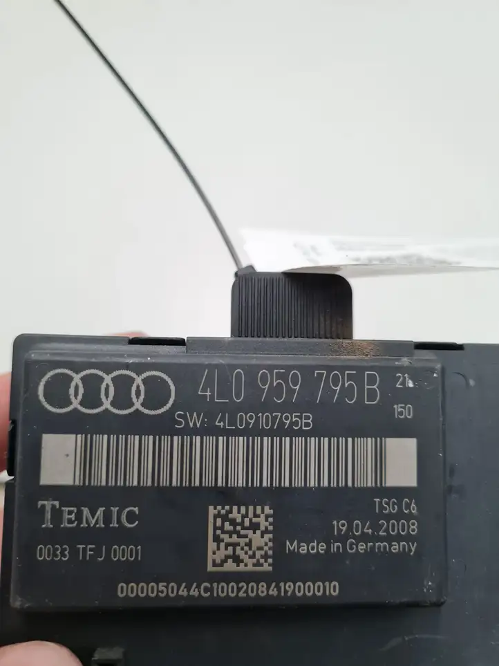 Audi Q7 4L (2005 - 2009) 4L0959795B Блок управления дверью — фото 3