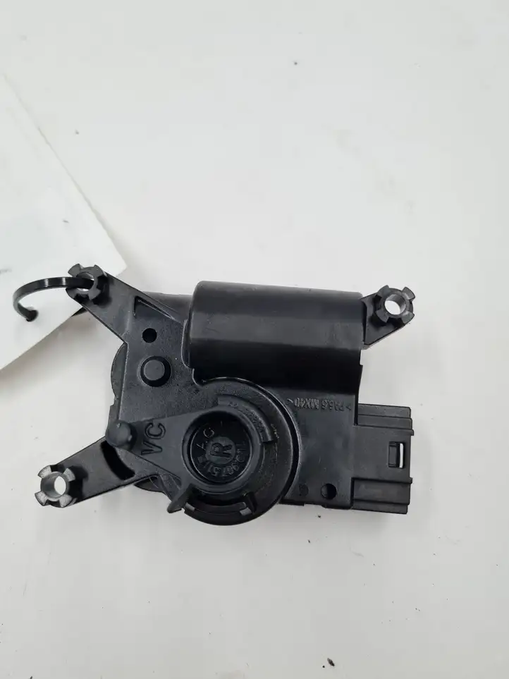 Audi Q7 4L (2005 - 2009) 52411483 Двигатель задвижки потока воздуха — фото 3