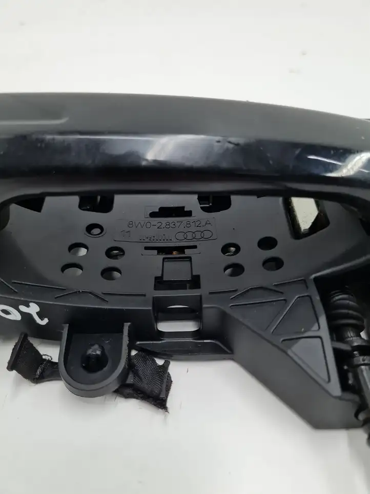 Audi A4 S4 B9 (2015 - 2019) 8W0837812A Наружная ручка задней двери — фото 3