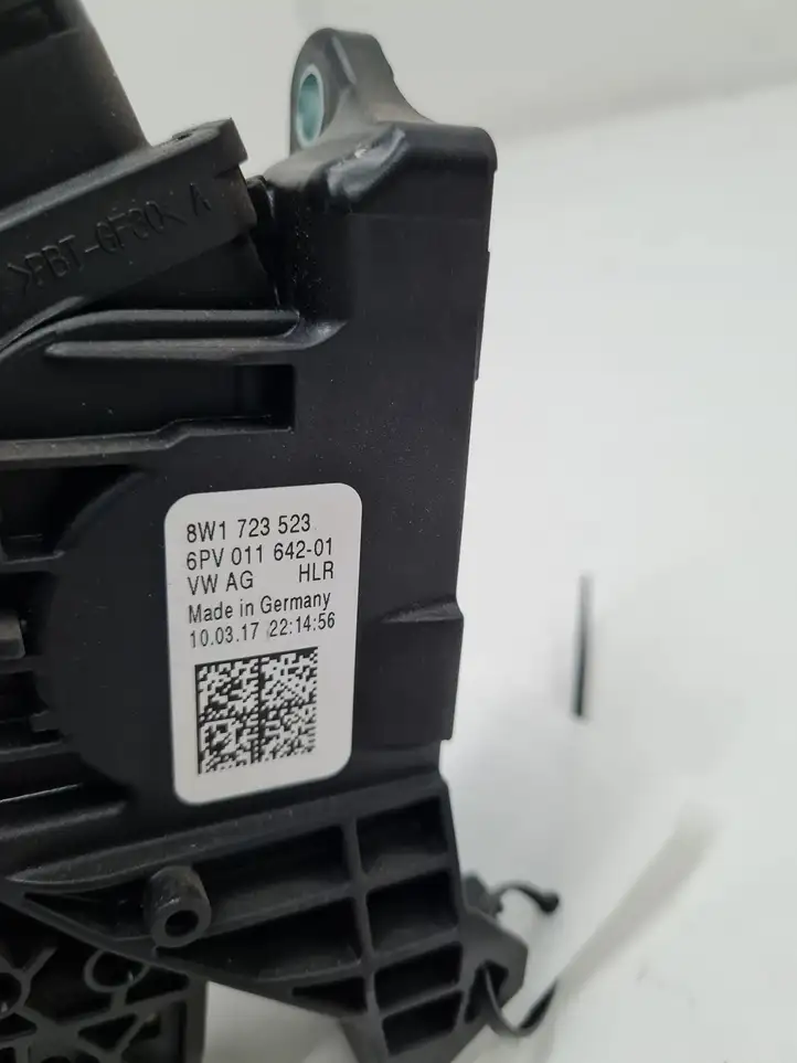 Audi A4 S4 B9 (2015 - 2019) 8W1723523 Педаль акселератора — фото 3
