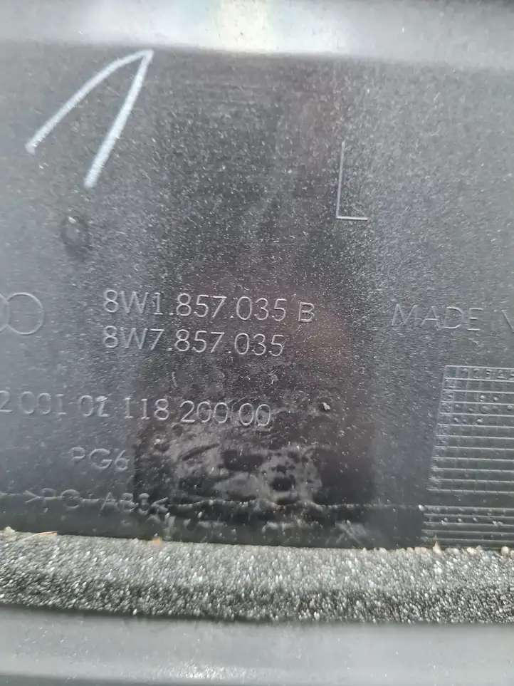 Audi A4 S4 B9 (2015 - 2019) 8W1857035 Бардачок в сборе — фото 4