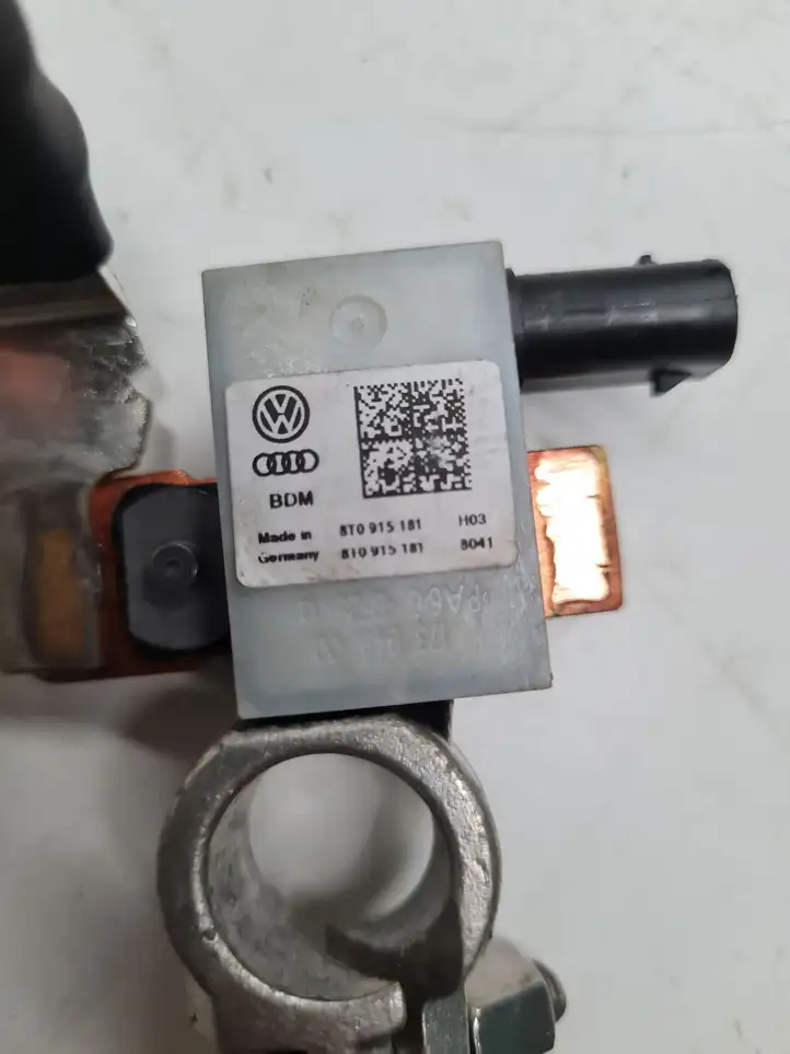 Audi A4 S4 B8 8K (2011 - 2015) 8T0915181 Плюсовой провод аккумулятора — фото 4