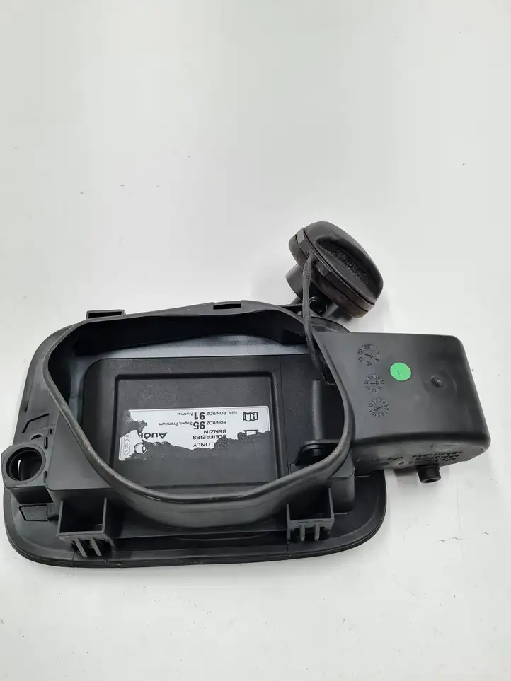 Audi A4 S4 B8 8K (2007 - 2011) 8K0809999D Крышка топливного бака — фото 2