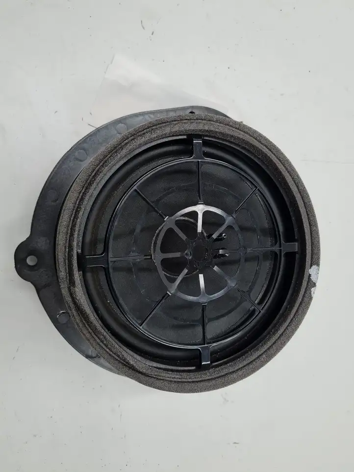 Audi A4 S4 B9 (2015 - 2019) 8W5035411A Динамики задних дверей — фото 1