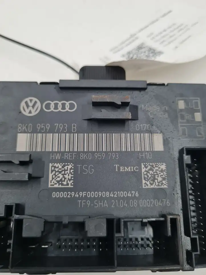Audi A4 S4 B8 8K (2007 - 2011) 8K0959793B Блок управления дверью — фото 3