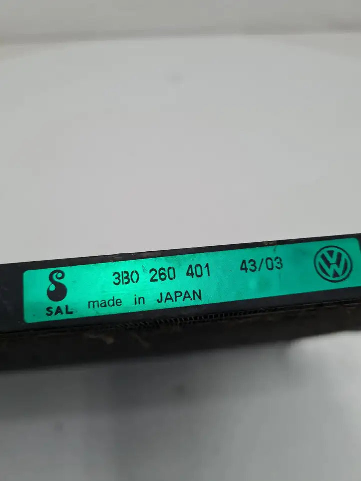 Volkswagen PASSAT B5.5 (2001 - 2005) 3B0260401 Радиатор кондиционера — фото 3