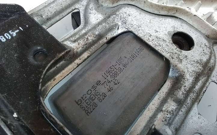 Mercedes-Benz C W203 (2000 - 2007)  7743003004 электродвигатель переднего стеклоподъемника
