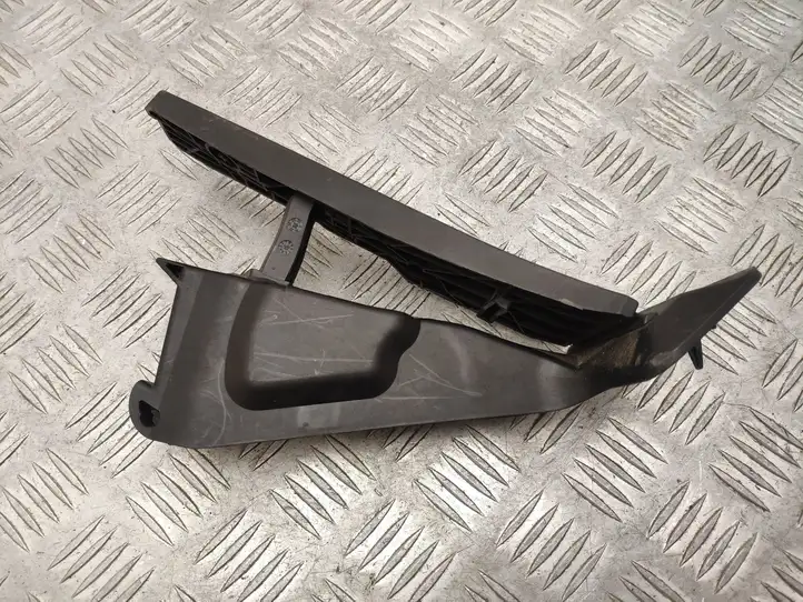 BMW 3 G20 G21 (2019 - ) 6871053 Педаль акселератора — фото 4