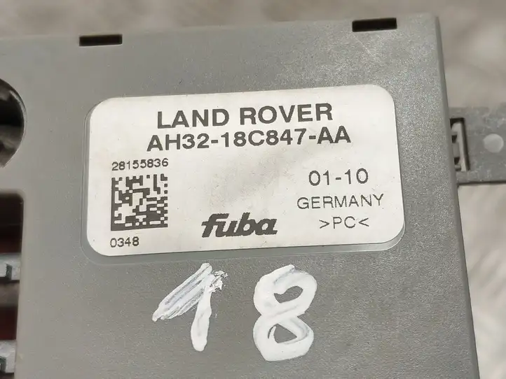 Land Rover Range Rover Sport L494 (2009 - 2013) AH3218C847AA Усилитель антенны — фото 6