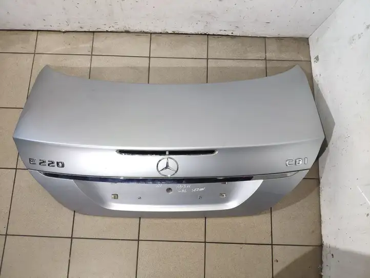 Mercedes-Benz E W211 (2002 - 2009) Крышка багажника — фото 8