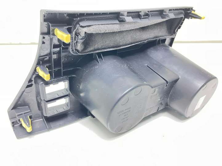 Toyota Auris E180 (2012 - 2018)  5880402050 Отделка ручного тормоза
