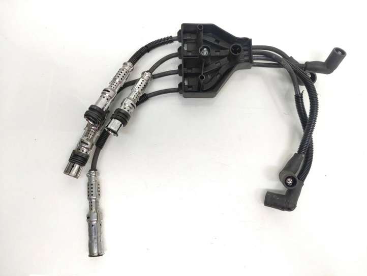 Audi A3/S3 8P (2008 - 2013)  03f905487 Провод высокого напряжения зажигания (провод свечи)