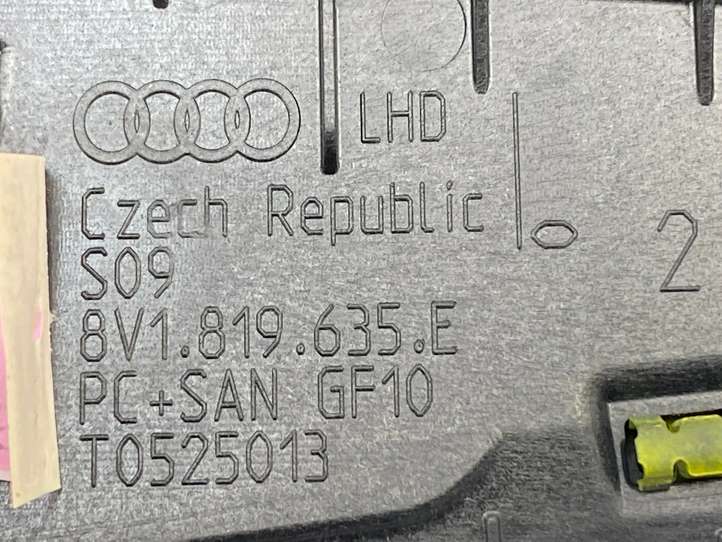 Audi A3/S3 8V (2016 - 2020)  8V1819635E Рамка центрального динамика