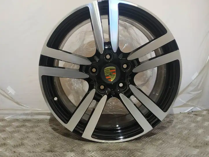 Porsche Panamera (970) (2009 - 2013) Легкосплавный колесный диск R19 — фото 1