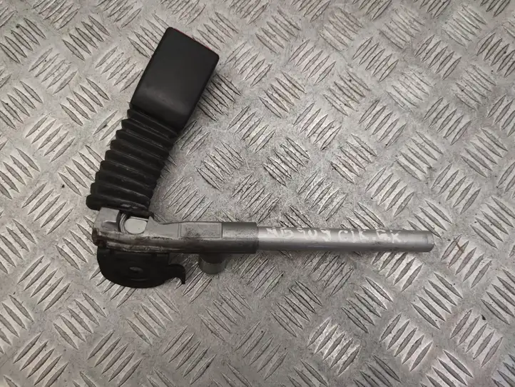 Mercedes-Benz CLK A209,C209 (2002 - 2009) A2038602769 Замок заднего ремня — фото 3