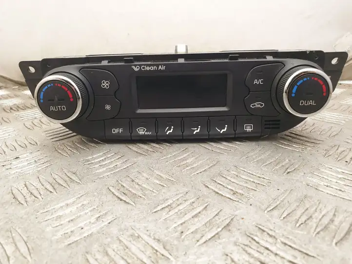 Kia Ceed (2012 - 2015) 97250A2200 Управление климат контролем — фото 1