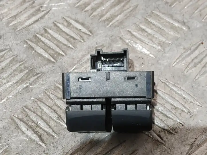 Audi A3/S3 8V (2012 - 2016) A4638203789 Кнопка стеклоподъемников — фото 5
