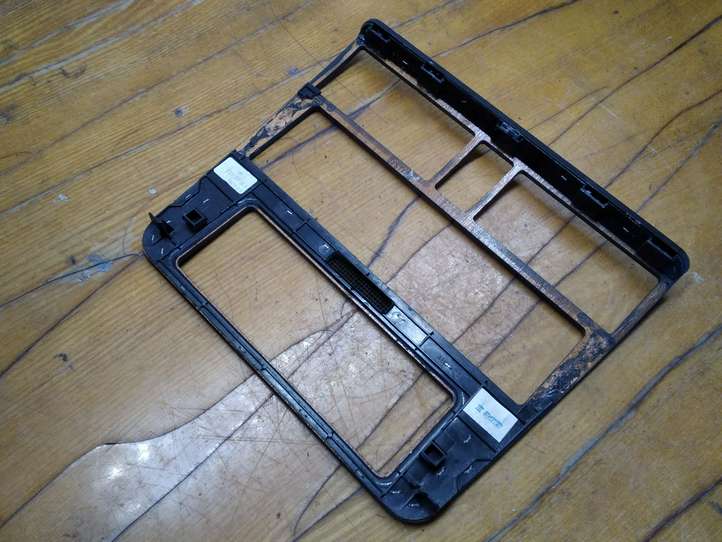 Audi A4 (2000 - 2006)  8D0863263C Отделочный щит панели (центральный)