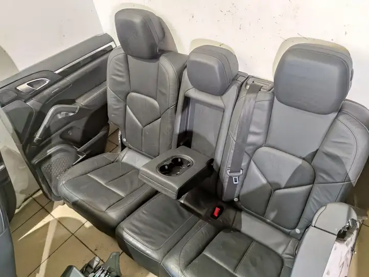 Porsche Cayenne (92A) (2011 - 2017) Комплект салона — фото 13
