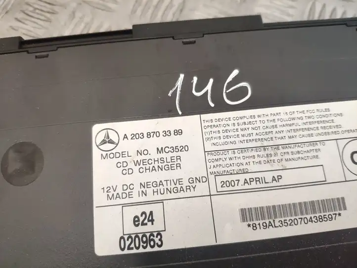 Mercedes-Benz CLK A209,C209 (2002 - 2009) A2038703389 CD/DVD чейнджер — фото 5