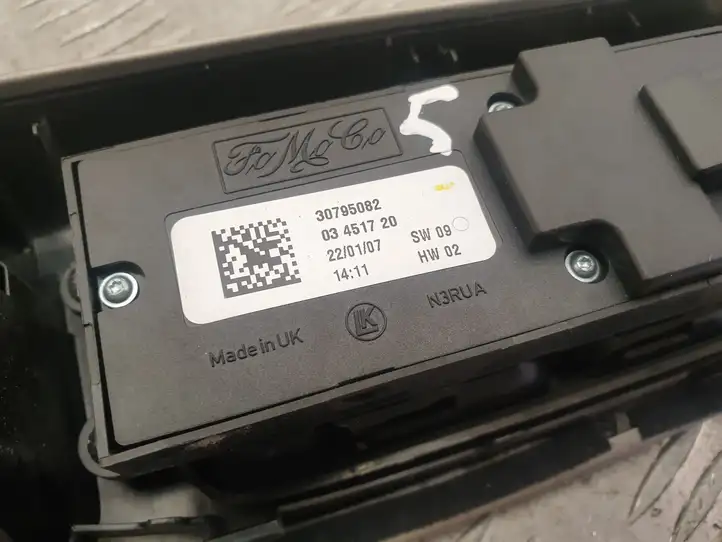 Volvo V50 (2004 - 2008) 8663817 Кнопка стеклоподъемников — фото 6