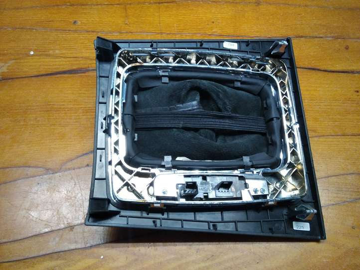 Mercedes-Benz E A207 (2010 - 2017)  A2076801107 Рамка рычага переключения передач