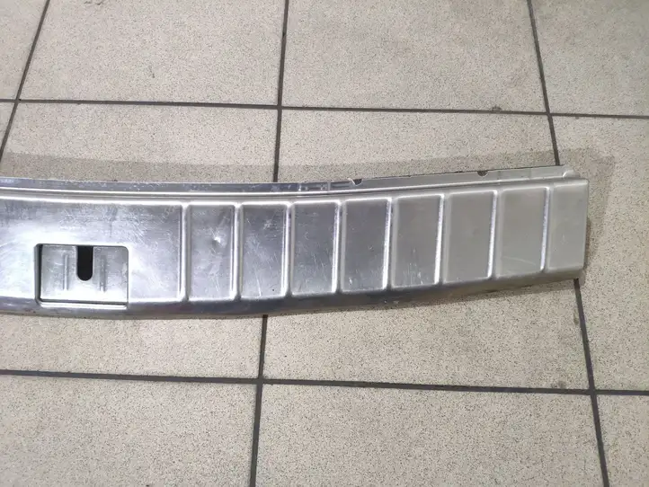 Porsche Cayenne (92A) (2011 - 2017) 7L5863459D Отделка порога багажника — фото 3