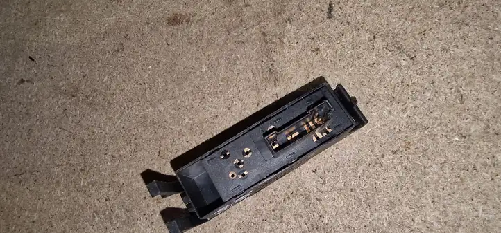 BMW 3 E46 (1998 - 2005) 6902176 Кнопка стеклоподъемников — фото 2