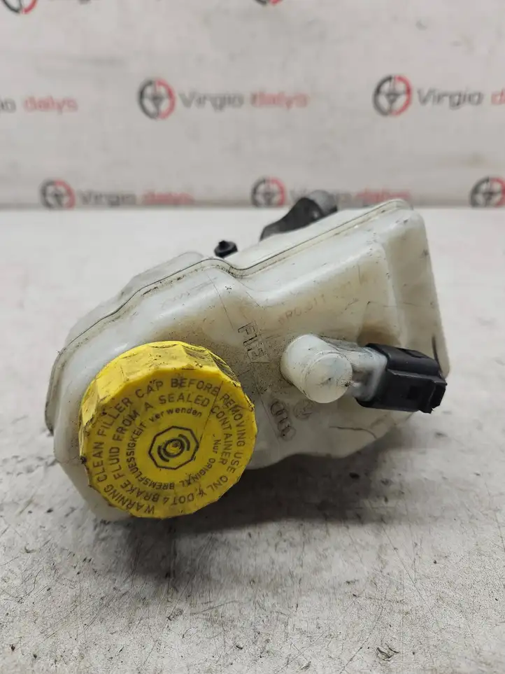 Seat Ibiza III (6L) (2002 - 2008) 6R0611301a Главный тормозной цилиндр — фото 3