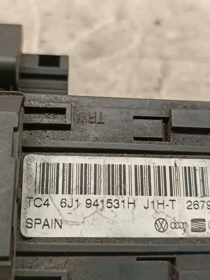 Seat Ibiza IV (6J,6P) (2008 - 2017) 6J1941531h Включатель фонарей — фото 4