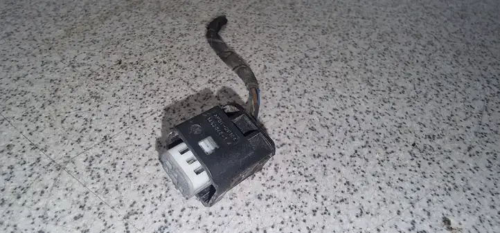 BMW 5 E60 E61 (2004 - 2010) 1452049 Прочая электропроводка — фото 1